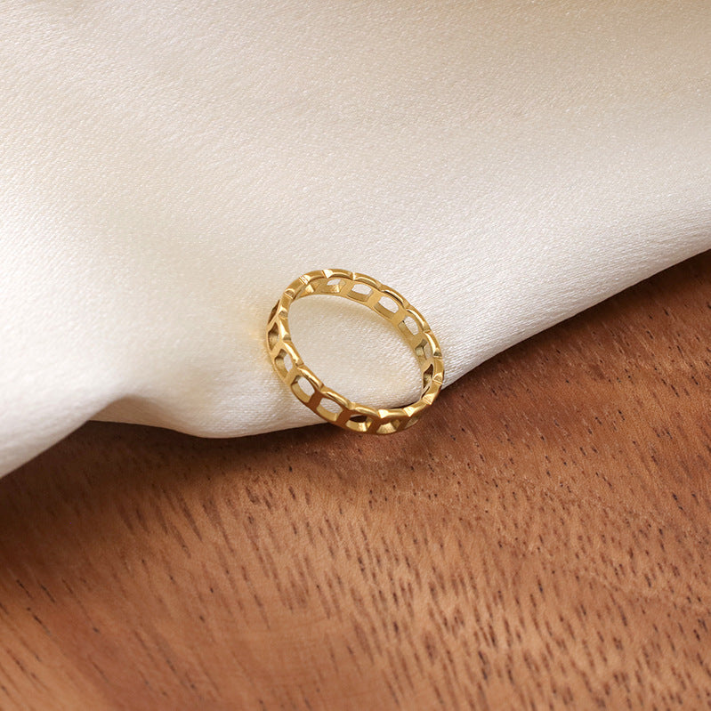 Damen Moderner Ring mit geometrischem Design und feiner Struktur Shop Nory