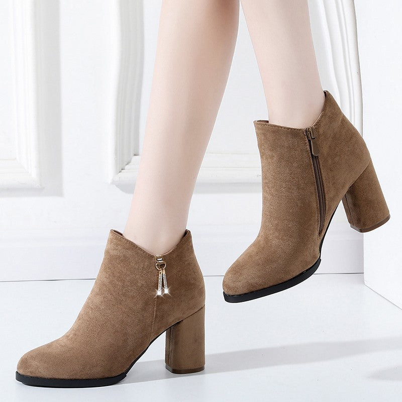 Damen Wärmende Samtvelours-Stiefeletten mit hohem Blockabsatz und seitlichem Reißverschluss Shop Nory