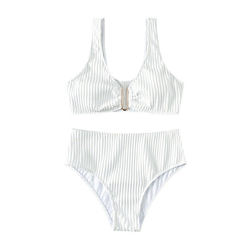 Damen Hochgeschnittener Bikini mit elegantem Rippendesign und moderner Schnalle