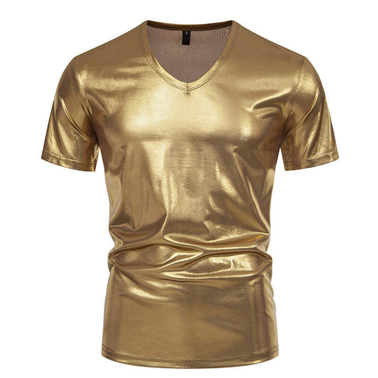 Herren V-Ausschnitt T-Shirt aus glänzendem Material mit persönlichem Stil