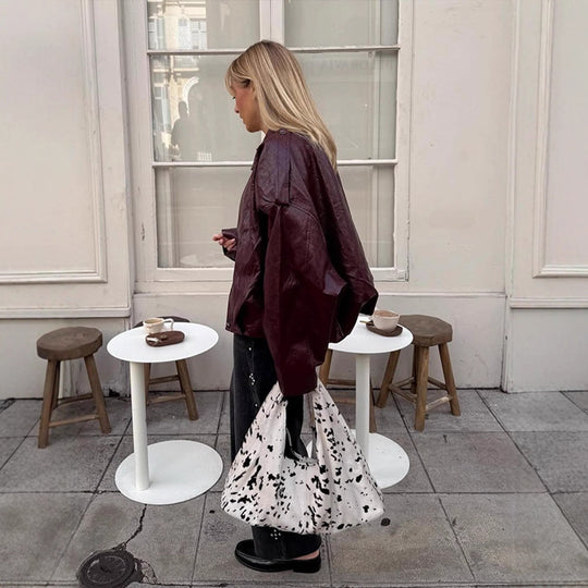 Damen Kurzblouson in glänzender Lackoptik mit Boxy‑Silhouette und überschnittenen Schultern Shop Nory