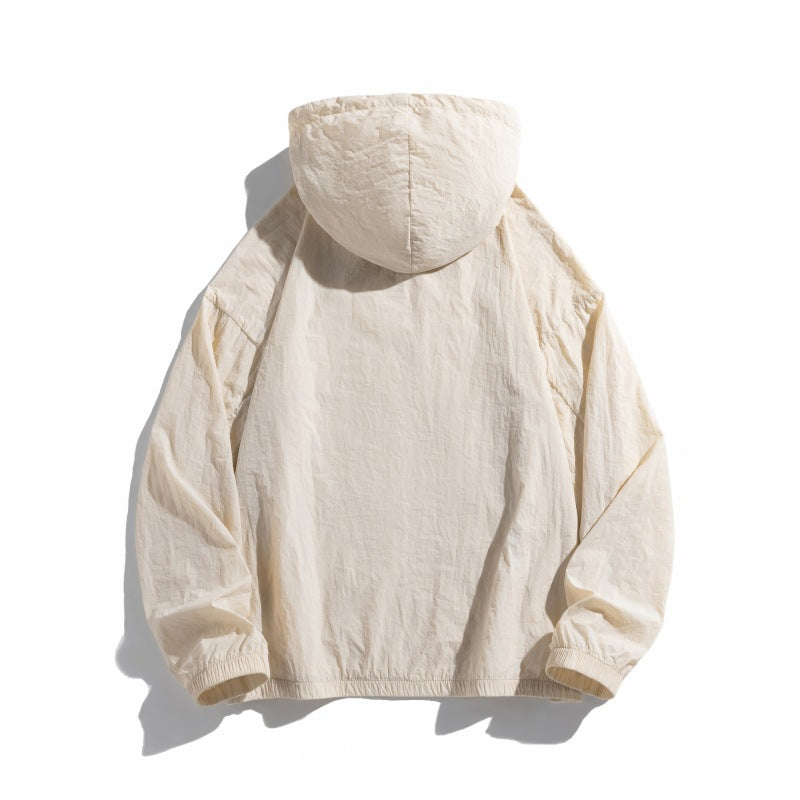 Damen leichte Windjacke mit verstellbarem Kapuzensystem