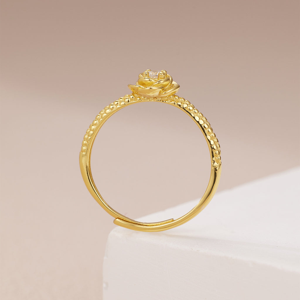Damen Ring mit blütenförmigem Design und funkelndem Zirkonia Shop Nory