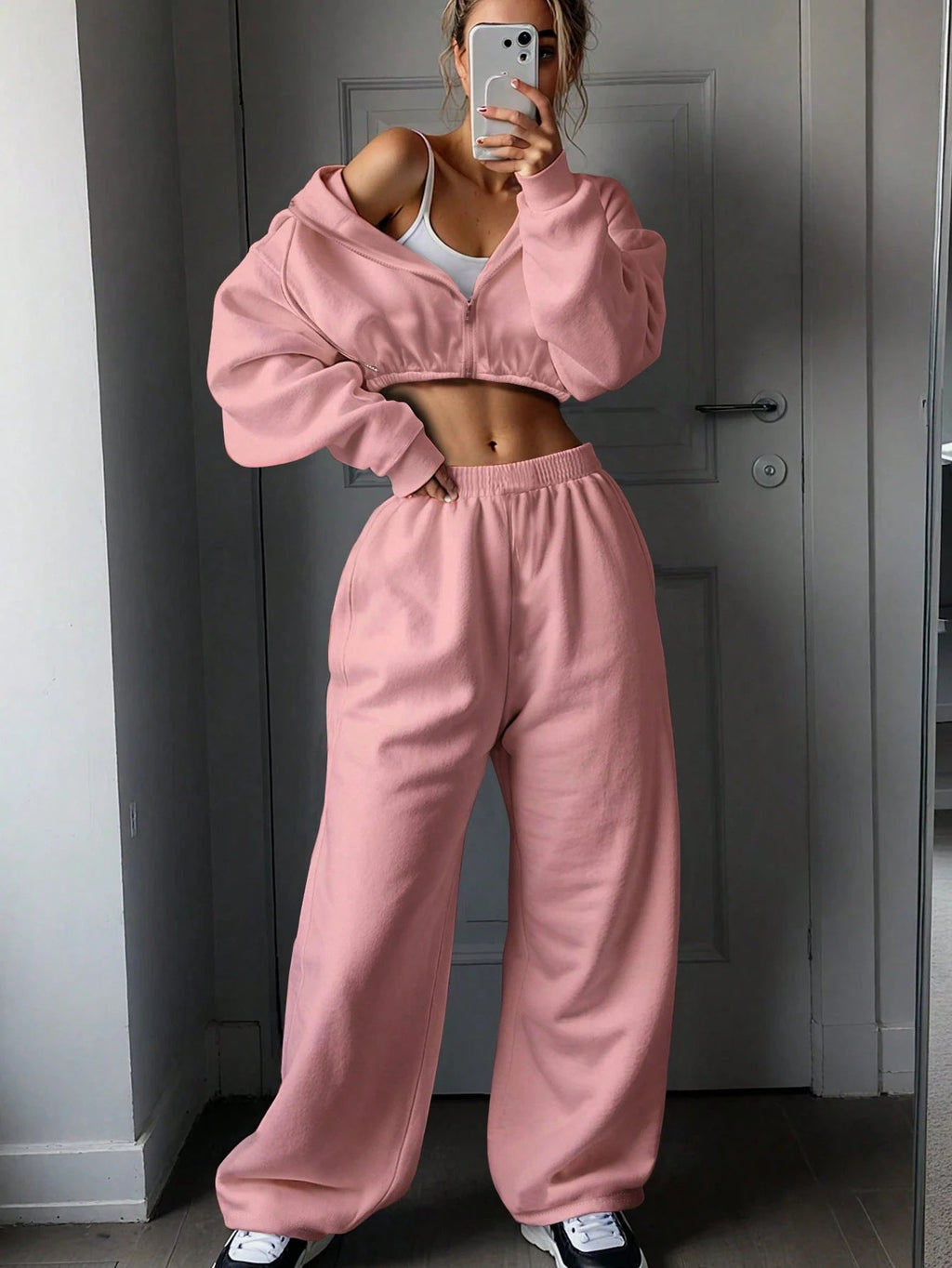 Damen Cropped Hoodie und lässige Sweatpants mit elastischem Bund
