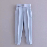 Hellblaue Hose