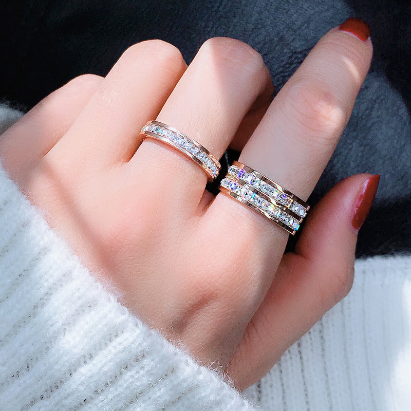 Damen Zarter und funkelnder Eternity-Ring mit Zirkonia Shop Nory