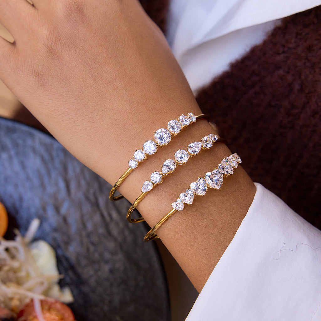 Damen Offenes Armband mit funkelnden Zirkonia und modernem Design Shop Nory