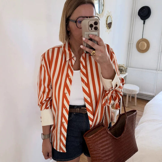 Damen Gestreifte Oversize-Hemdbluse mit Bindebändern an Ärmeln und verdeckter Knopfleiste Shop Nory