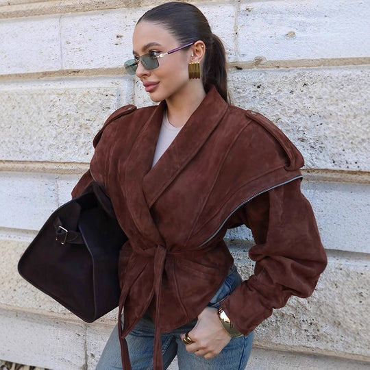 Damen Veloursleder‑Wickeljacke mit breitem Schalkragen und Taillengürtel Shop Nory