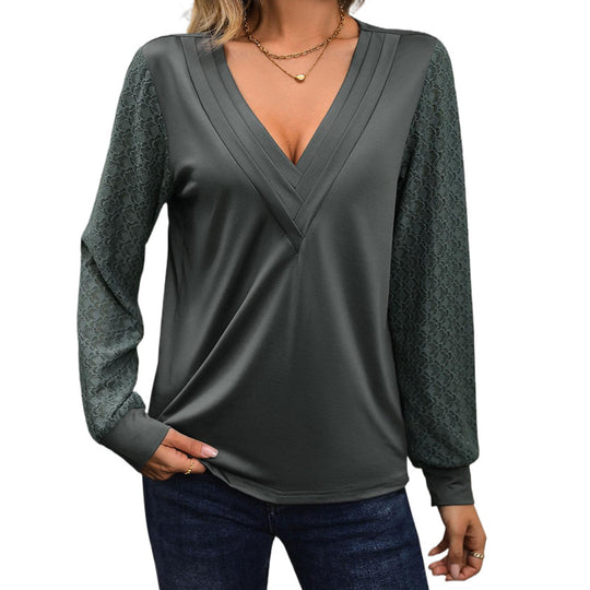 Damen V-Ausschnitt-Longsleeve mit satinähnischem Jersey und halbtransparenten Spitzenärmeln Shop Nory