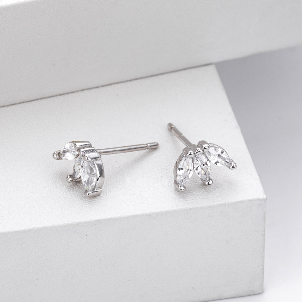 Damen Ohrstecker mit funkelndem Zirkon-Motiv aus hochwertigem 925 Sterling Silber Shop Nory
