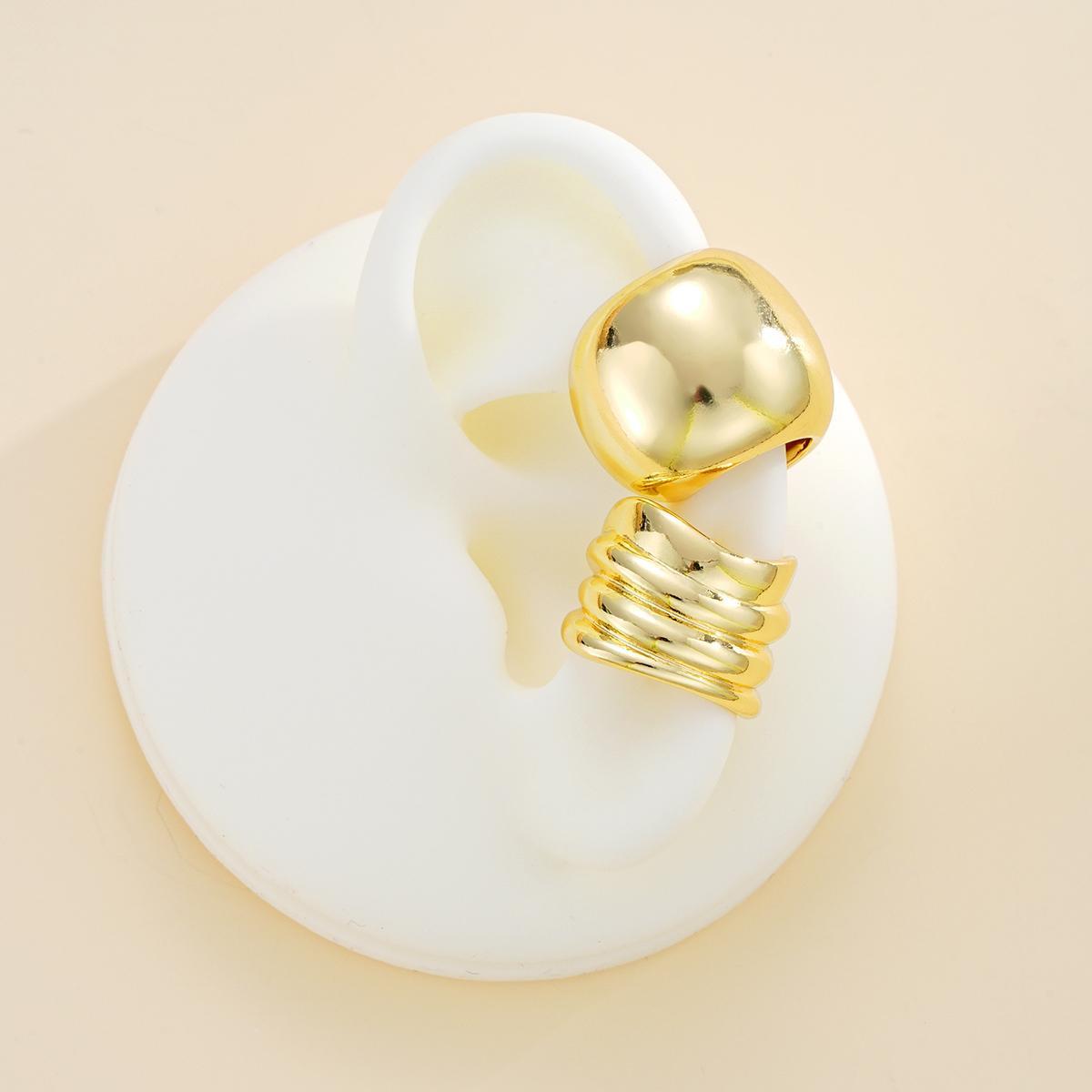 Damen Ohrschmuck Set mit elegantem, geschwungenem Design Shop Nory
