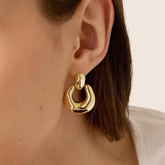 Damen Ohrringe im modernen Skulptur-Design Shop Nory