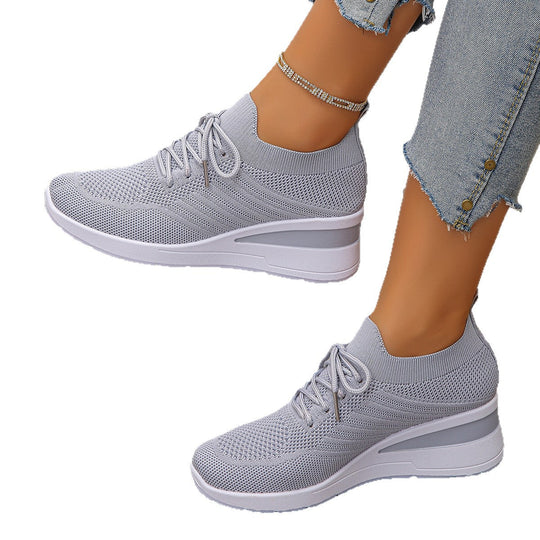 Damen Sportliche Wedge-Sneaker mit atmungsaktivem Mesh-Obermaterial und rutschfester Sohle