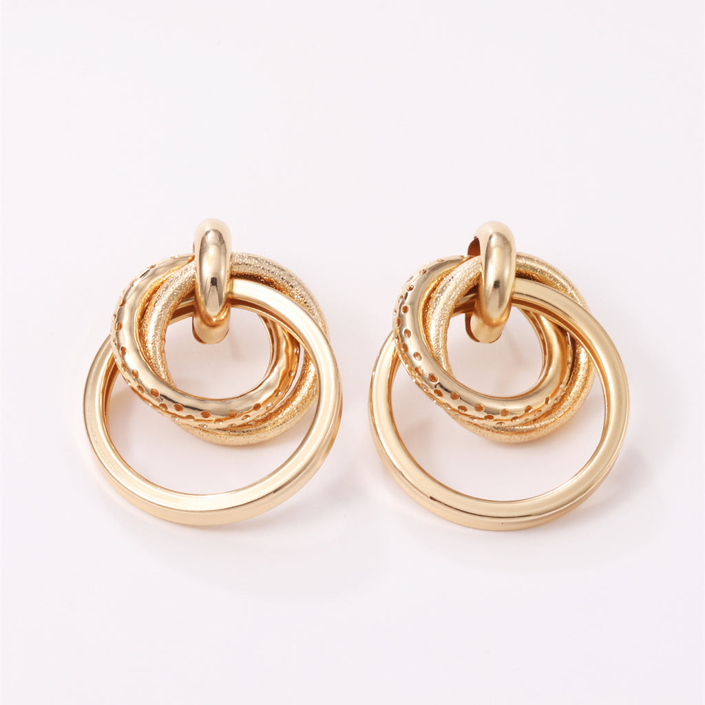 Damen Hängende Ohrringe mit elegantem, geschwungenem Ringdesign Shop Nory