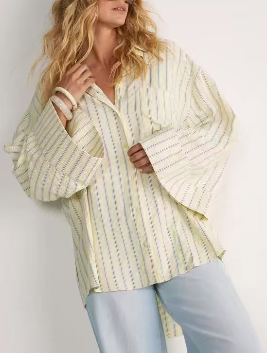 Damen Oversize-Hemdbluse mit weitem Glockenärmel und feinem Streifenmuster Shop Nory