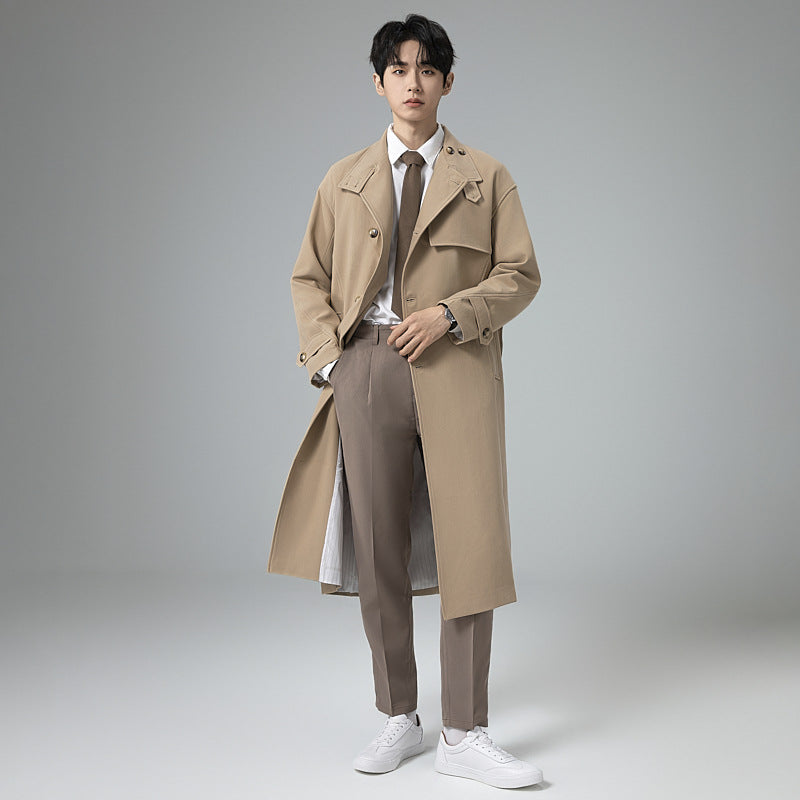 Herren Langer moderner Trenchcoat aus leichtem Twill mit verdeckter Knopfleiste und Taillenriegel Shop Nory