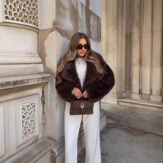 Damen Kurzer Boxy Kunstpelz‑Blouson mit voluminösem Schalkragen Shop Nory
