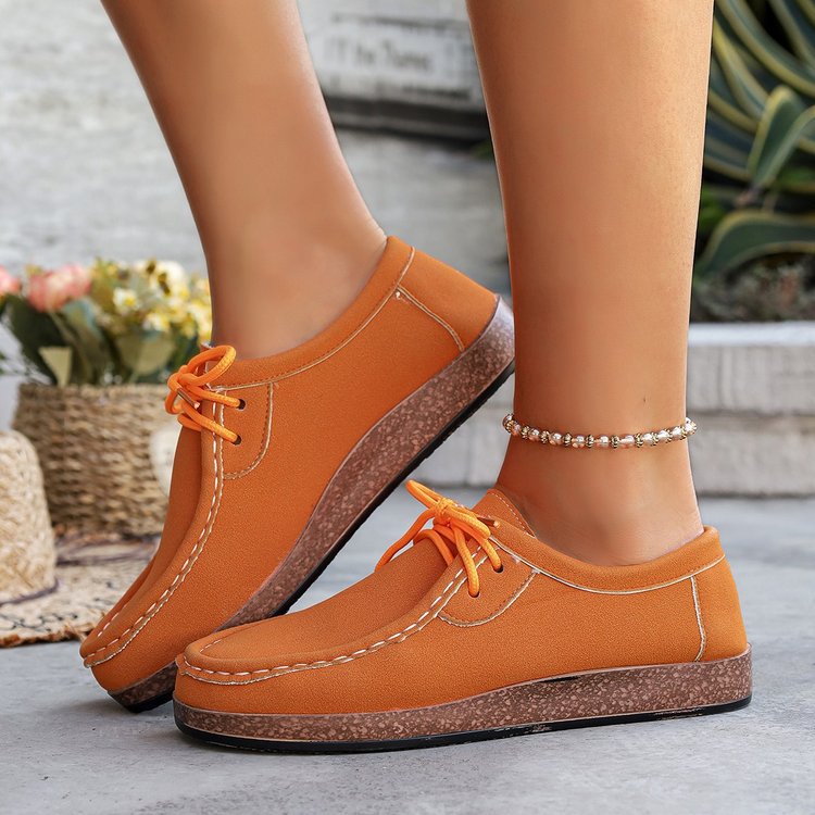 Damen Veloursleder‑Mokassin mit gepolstertem Plateau‑Fußbett und dekorativer Schnürung Shop Nory