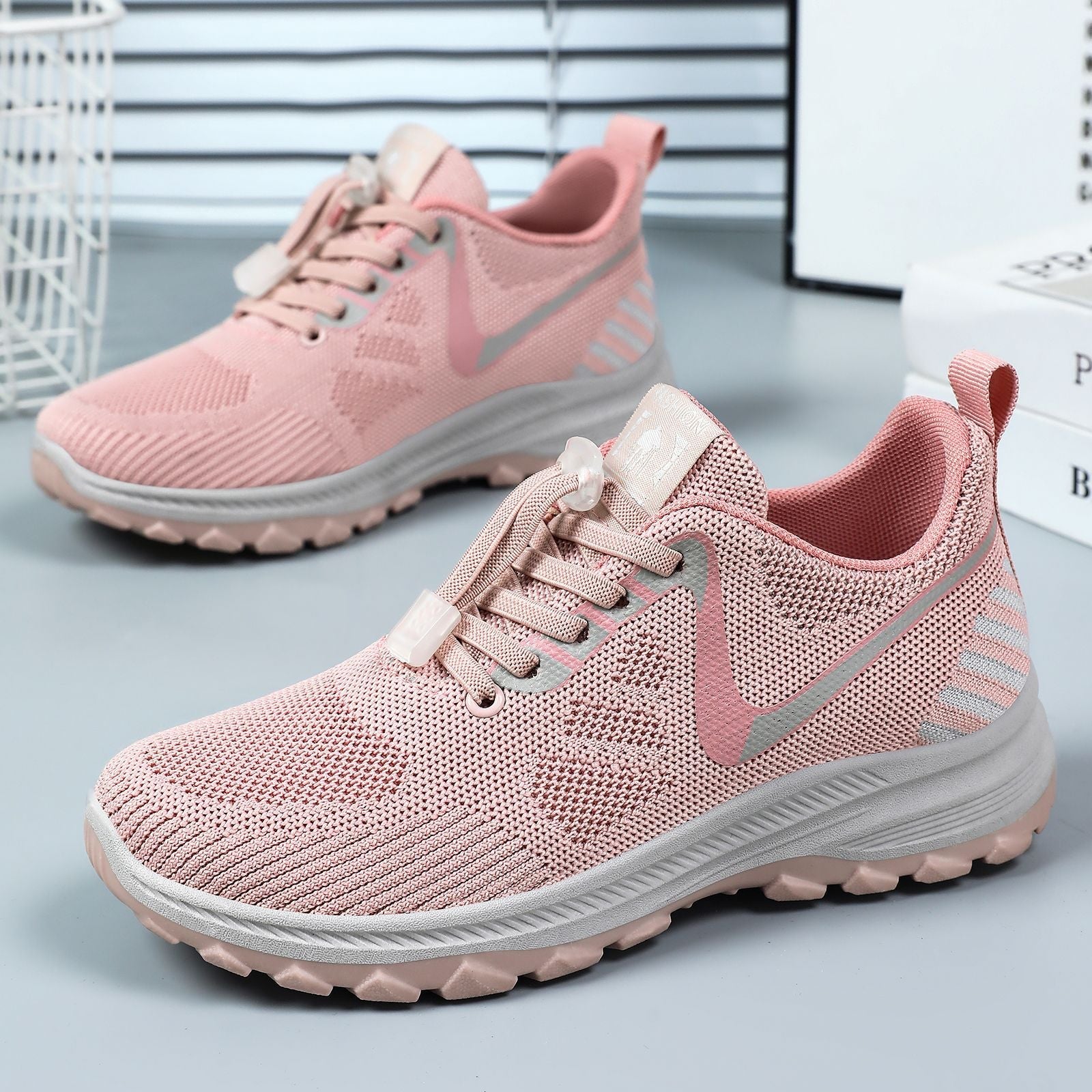 Damen Leichte Mesh-Laufschuhe mit flexibler Sohle Shopnory