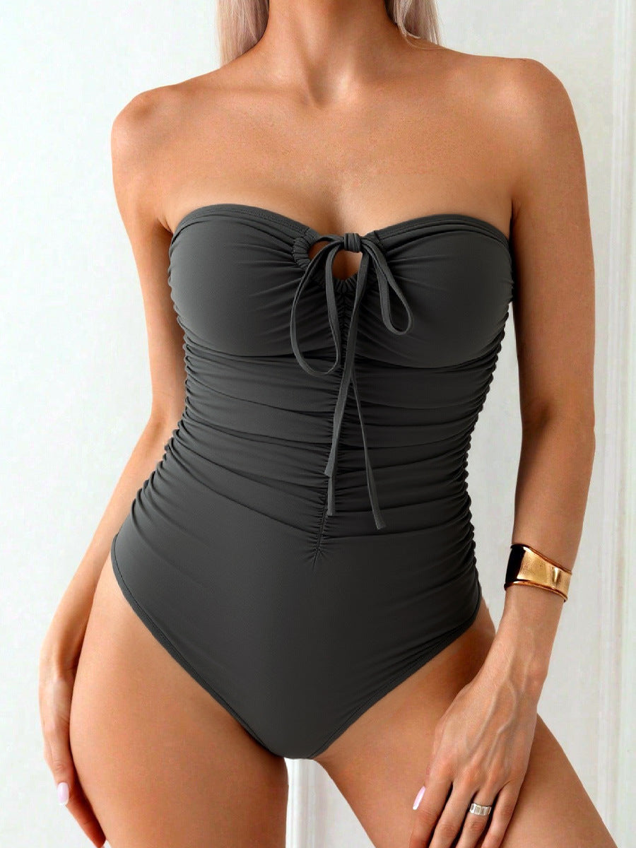 Damen Bandeau-Badeanzug mit Raffung und modischem Schlitz