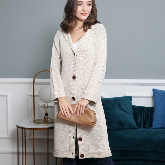 Damen Kapuzen-Longcardigan aus mitteldickem Rippstrick mit durchgehender Knopfleiste und lockerem Oversize-Schnitt Shop Nory