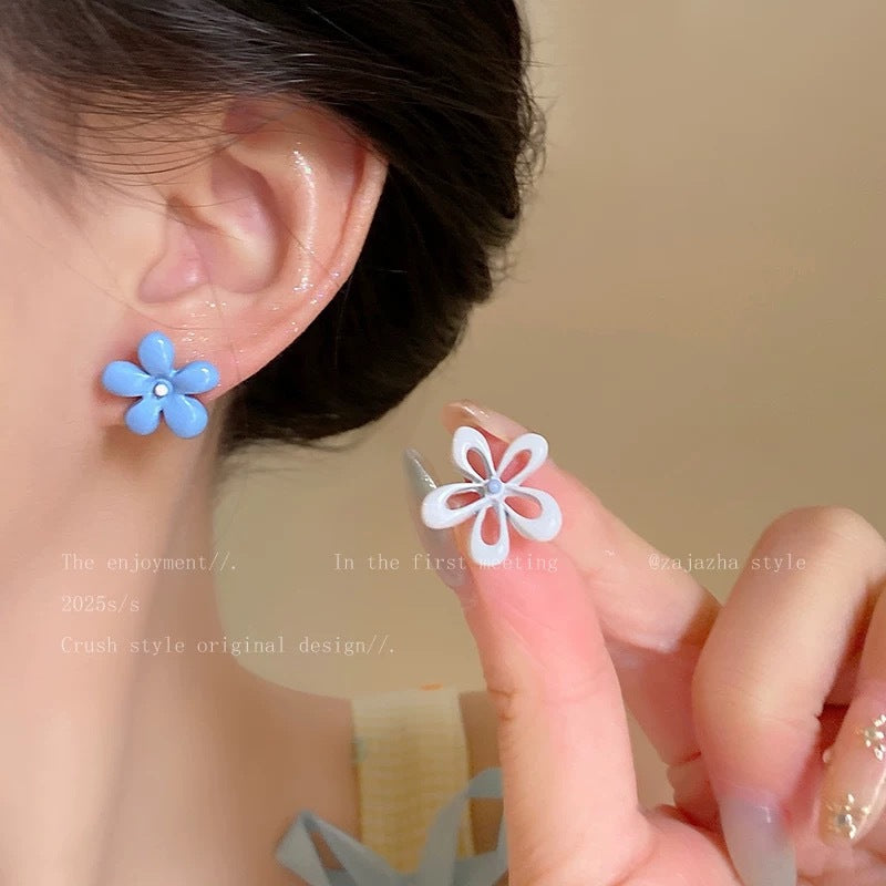 Damen Ohrringe mit charmantem Blumenmotiv aus hochwertigem Material Shop Nory