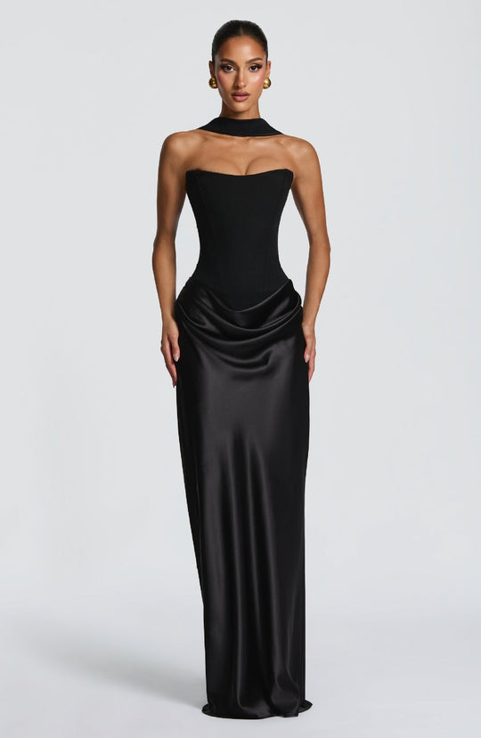 Damen Elegantes Abendkleid mit hohen Kragen und fließendem Schnitt