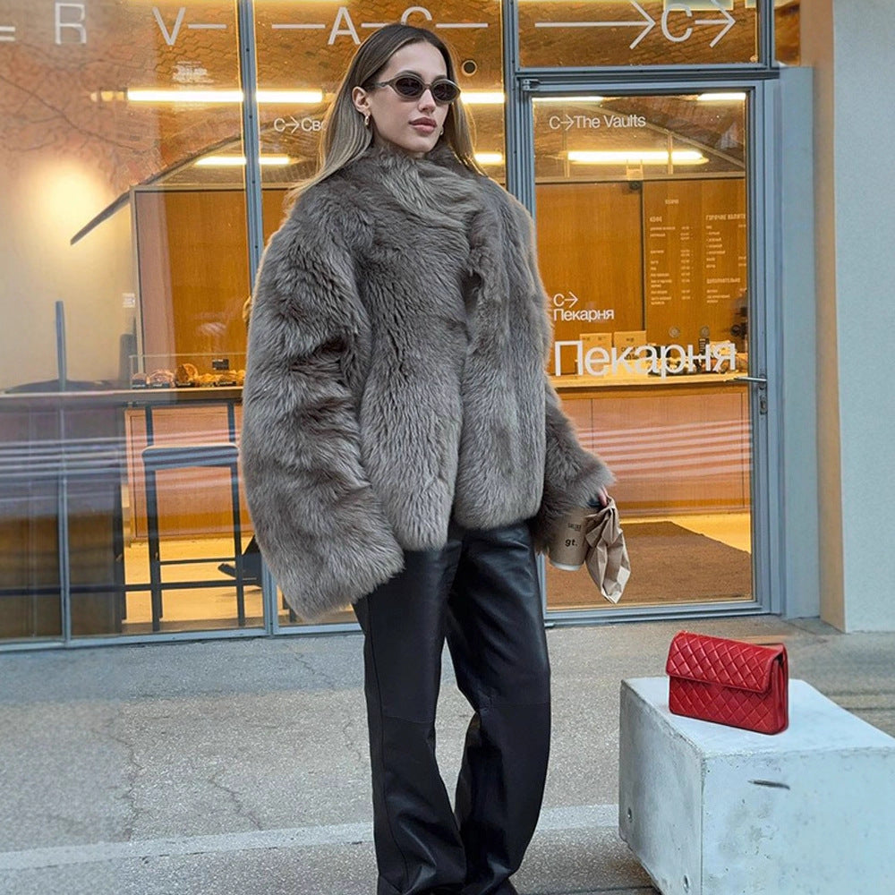 Damen Kurzmantel aus luxuriösem Teddy-Kunstpelz mit Ballonärmeln und Schalkragen Shop Nory