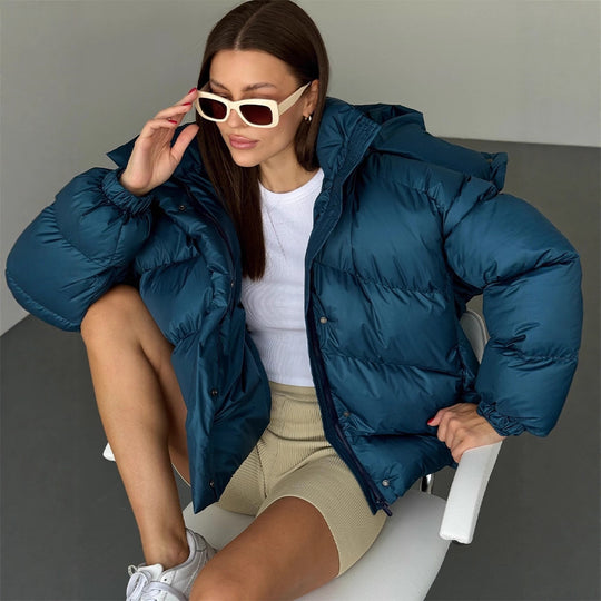 Damen Kurz-Pufferjacke mit Thermofüllung, Oversize-Kapuze & verdecktem Zweiwege-Reißverschluss Shop Nory