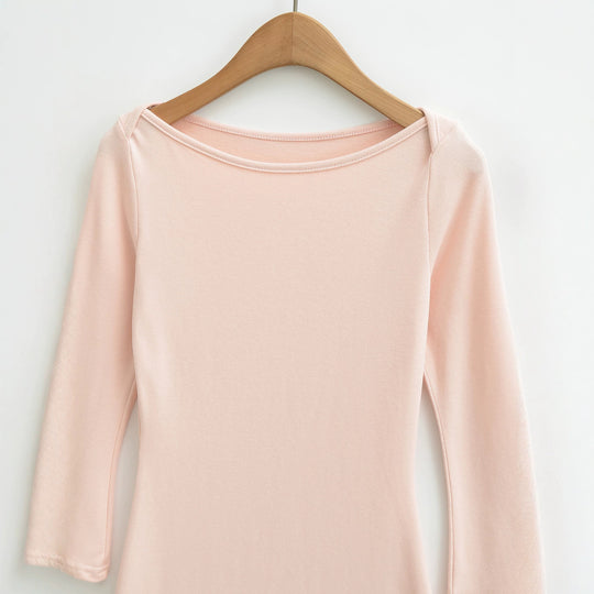 Damen Figurnahes Midikleid mit weitem Rundhals und Glockenärmeln Shop Nory