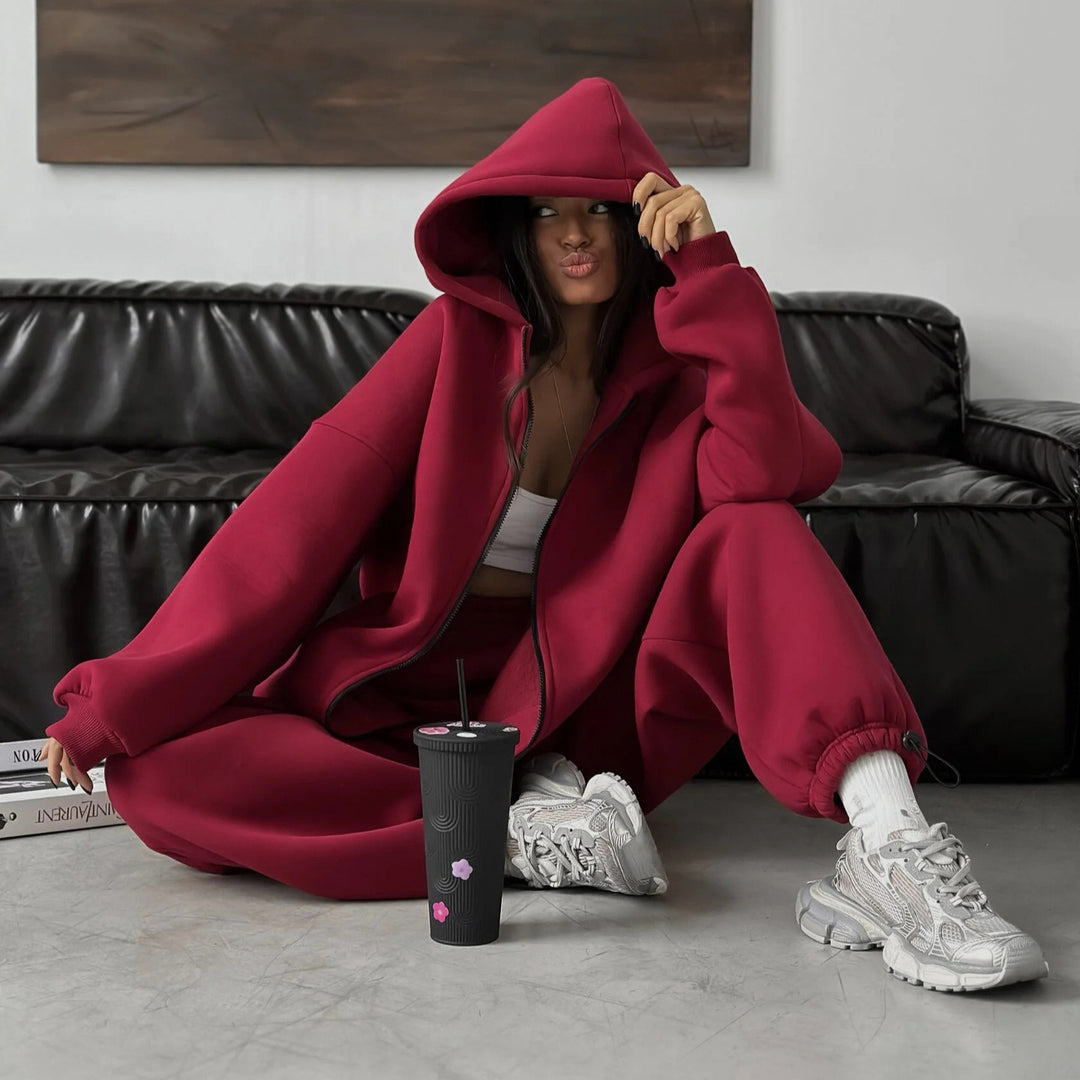 Damen Oversize-Kapuzenjacke mit verdecktem Reißverschluss und komfortabler Scuba-Optik Shop Nory