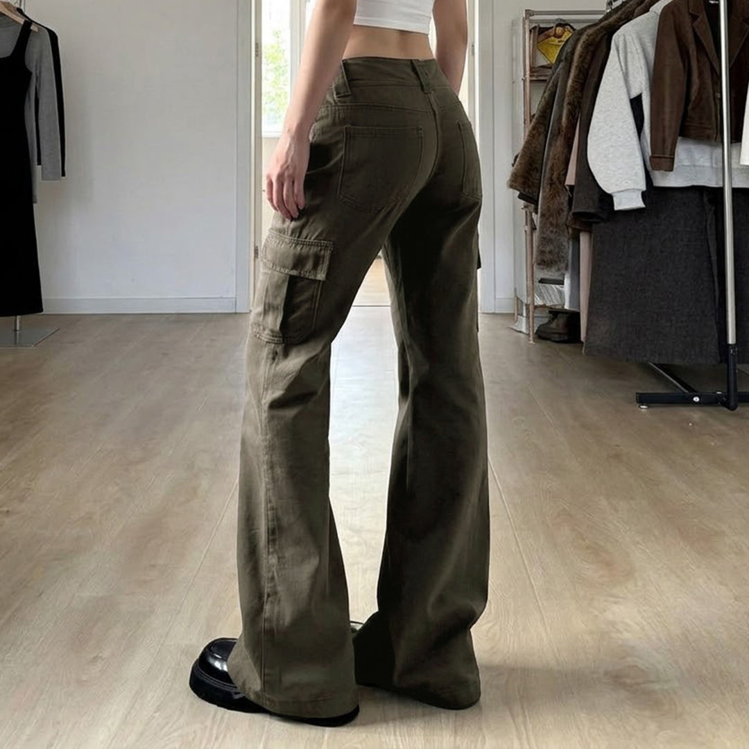 Damen nan Cargo-Flared-Hose mit hochgeschnittener Taille, aufgesetzten Beintaschen und ausgestelltem Bein Shop Nory