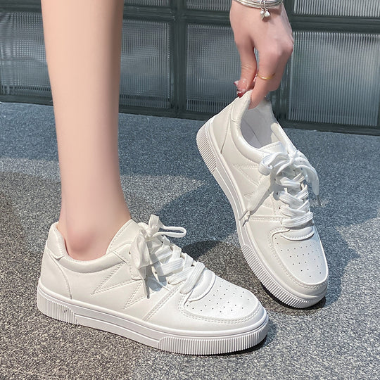 Damen Niedrige Plateausneaker mit gepolstertem Schaft und klassischer Schnürung Shop Nory