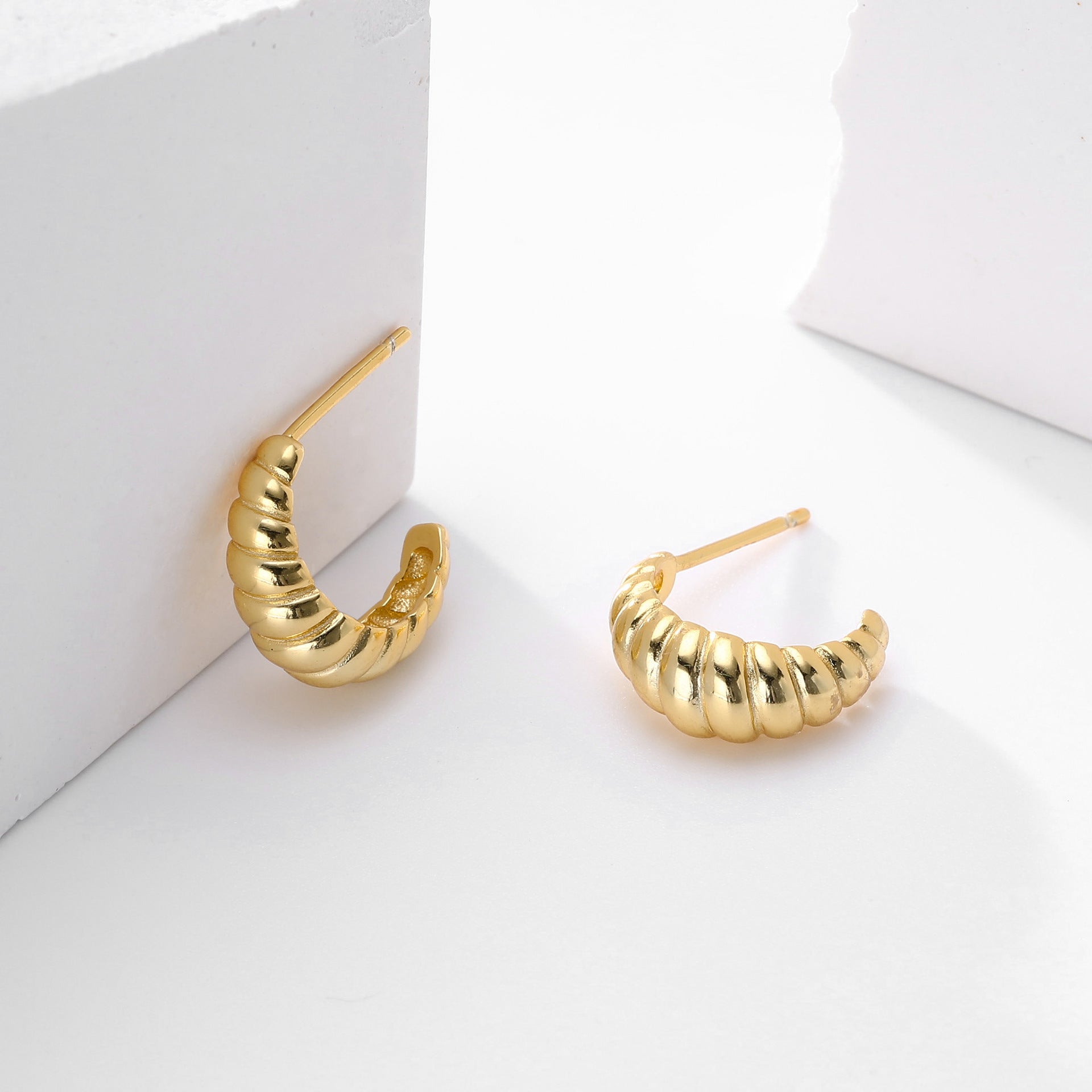 Damen Ohrhänger im modernen Muschel-Design aus hochwertigem 925 Sterling Silber Shop Nory