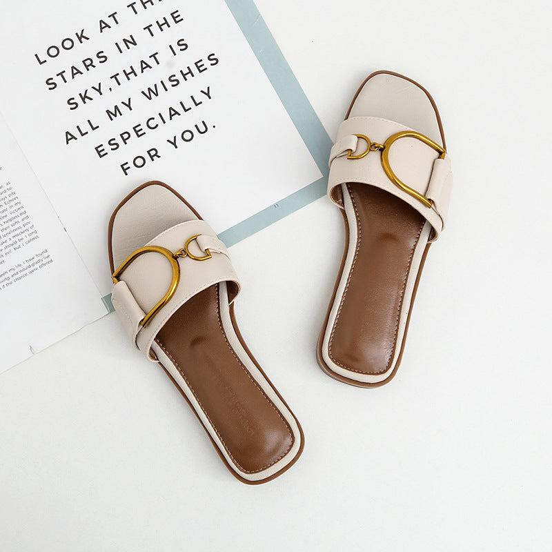 Damen Elegante Slides mit luxuriösem goldenen Akzent und bequemem Fußbett Shopnory