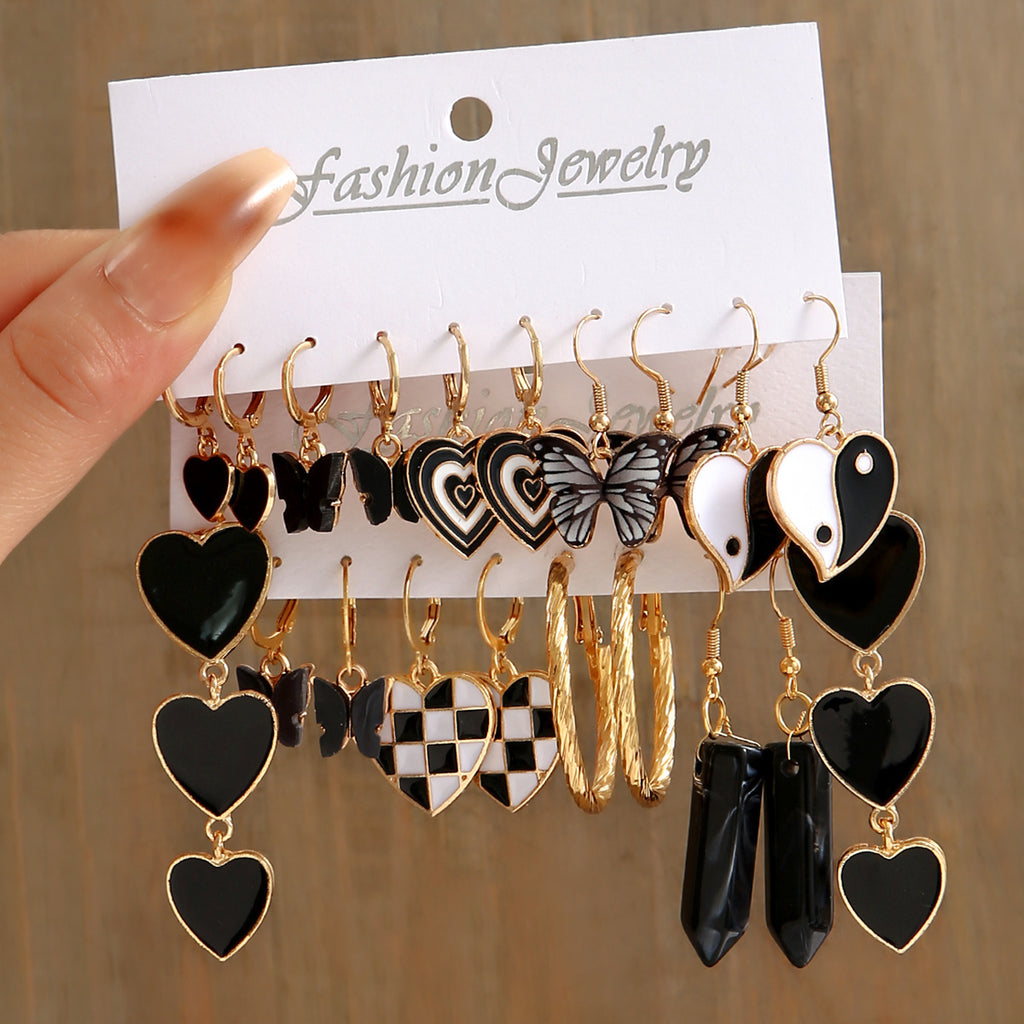Damen Ohrringe Set aus diversen Designs mit floralen und geometrischen Akzenten Shop Nory