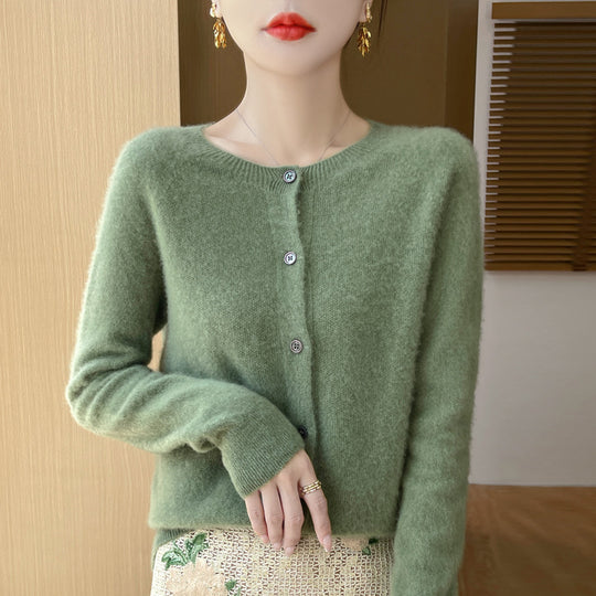 Damen Kuscheliger Kurzcardigan aus Mohair‑Mix mit feiner Schurwollstruktur und Perlmuttknopfleiste Shop Nory