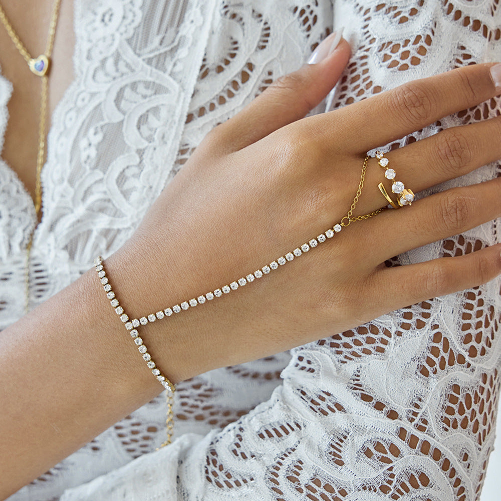 Damen Kristallarmband mit verstellbarem Design und hypoallergener Edelstahlverarbeitung Shop Nory