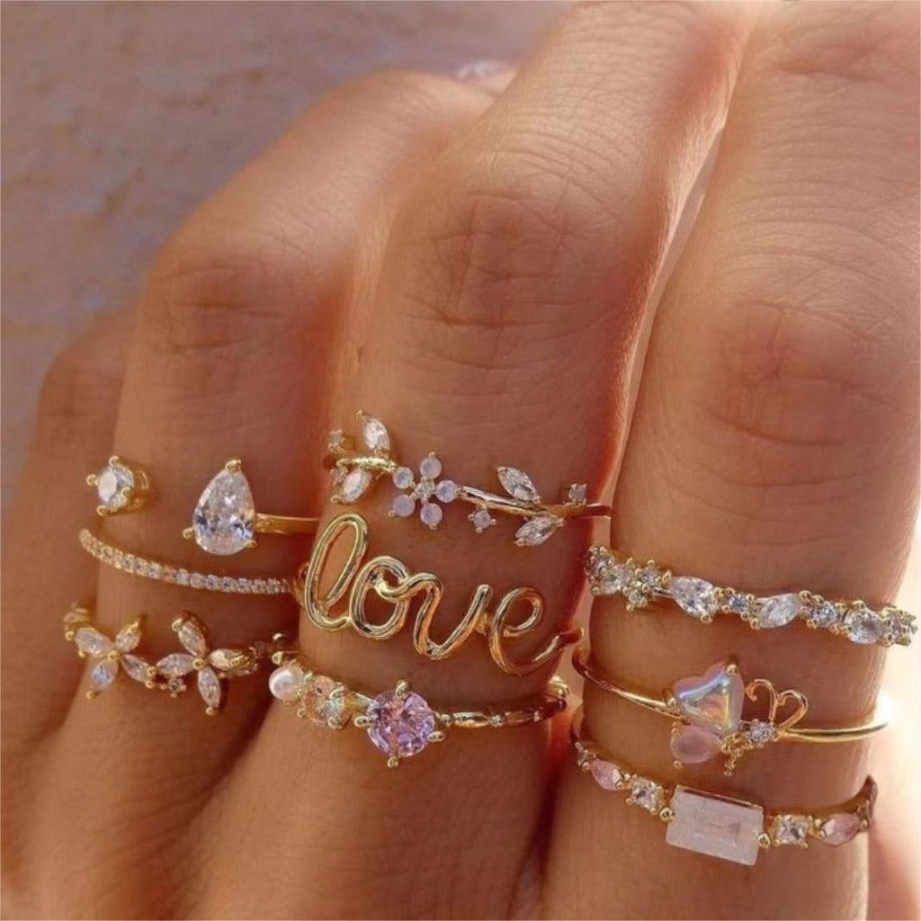 Damen Ring-Set mit funkelnden Elementen und filigranen Designs Shop Nory