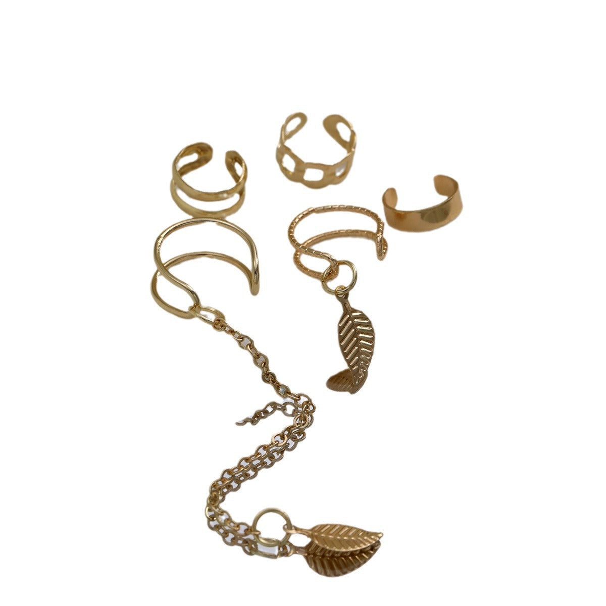 Damen Ohrcuff mit elegantem Blätterdesign und feinen Kettenakzenten Shop Nory