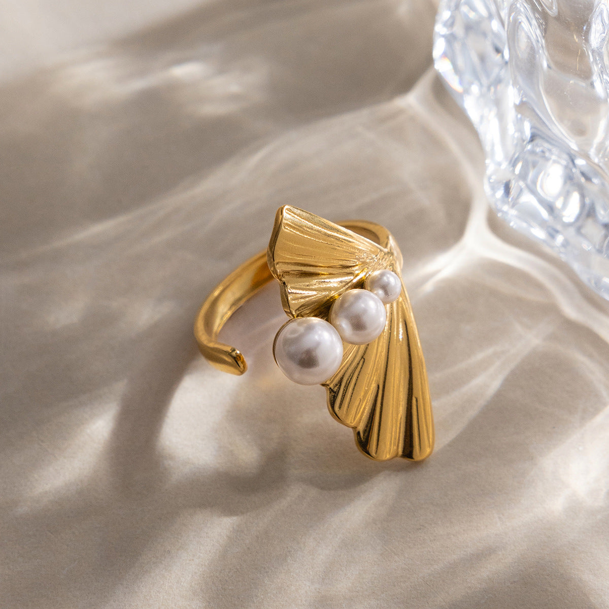 Damen Offener Ring mit exquisitem Blüten-Design und Perlenelementen Shop Nory