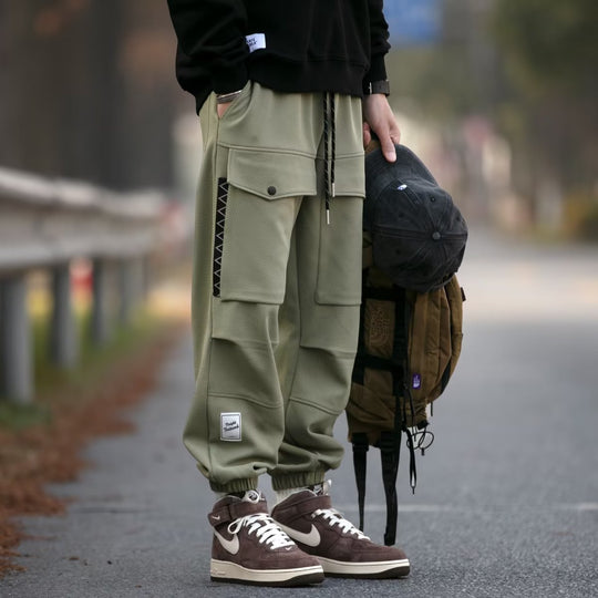 Herren weite Cargo-Jogginghose mit Kordelzug Klapptaschen und elastischen Bündchen Shop Nory