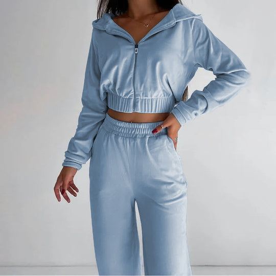 Damen kurz geschnittenes Samt-Lounge-Set mit tailliertem Zip-Hoodie und fließender Highwaist-Palazzohose Shop Nory