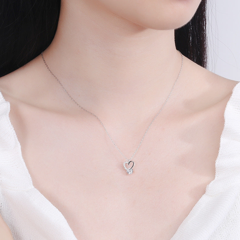 Damen Halskette mit herzförmigem Anhänger und funkelndem Kristall Shop Nory