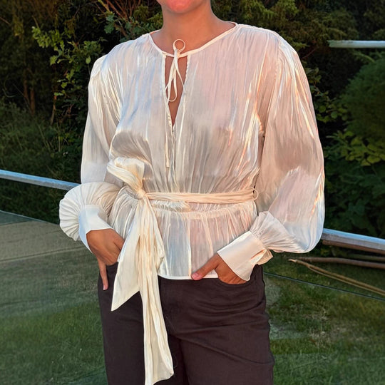 Damen Elegante Wickelbluse mit Bindegürtel und voluminösen Ballonärmeln Shop Nory