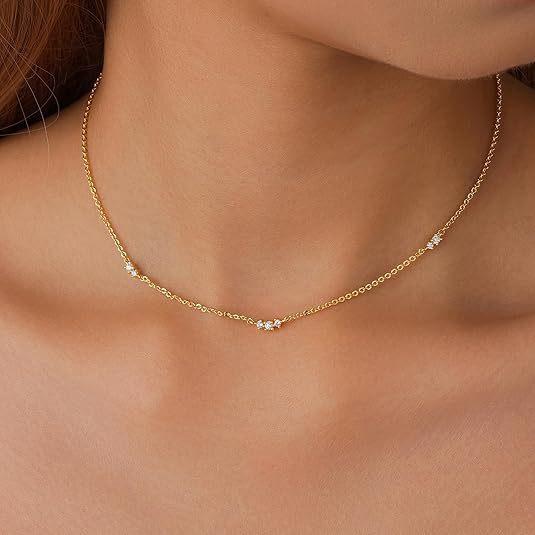 Damen Halskette mit funkelnden Zirkonia-Elementen und filigranem Kettendesign Shop Nory