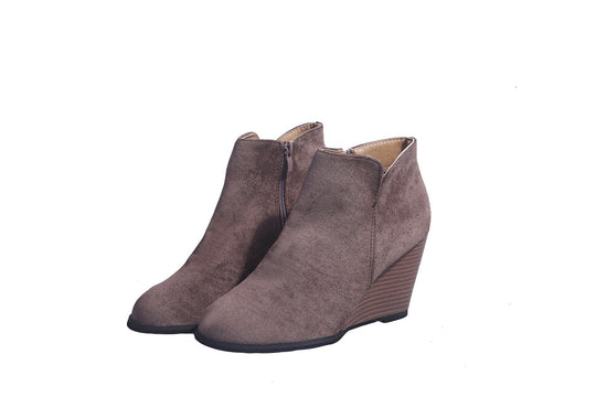 Damen knöchelhohe Keilabsatz‑Stiefelette mit seitlichem Reißverschluss Shop Nory