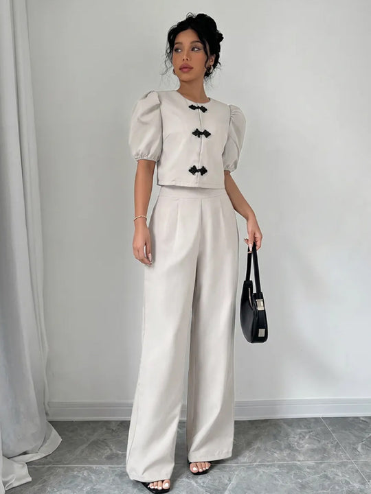 Damen Zweiteiliges Tailoring-Set mit Kurzjacke, Puffärmeln und hochgeschnittener Weithose Shop Nory