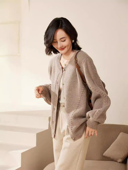 Damen Strickcardigan mit Strukturmuster, Ballonärmeln und Perlmuttknopfleiste Shop Nory